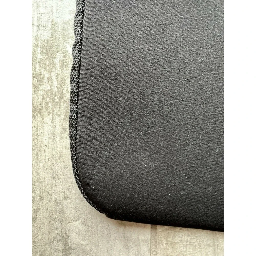 Amazon Basics 13 Inch Laptop Tablet iPad Protective Sleeve Case Black Zip